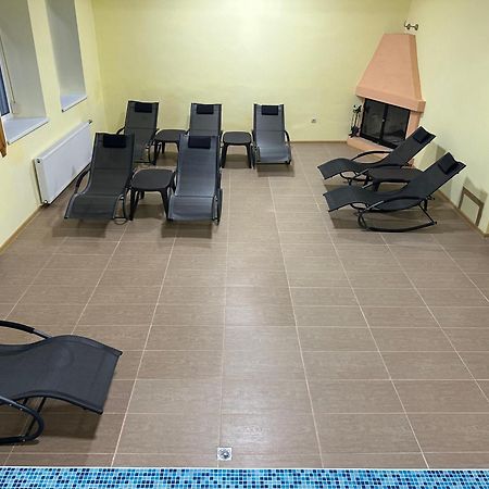 Kremena Guest House Bagian luar foto